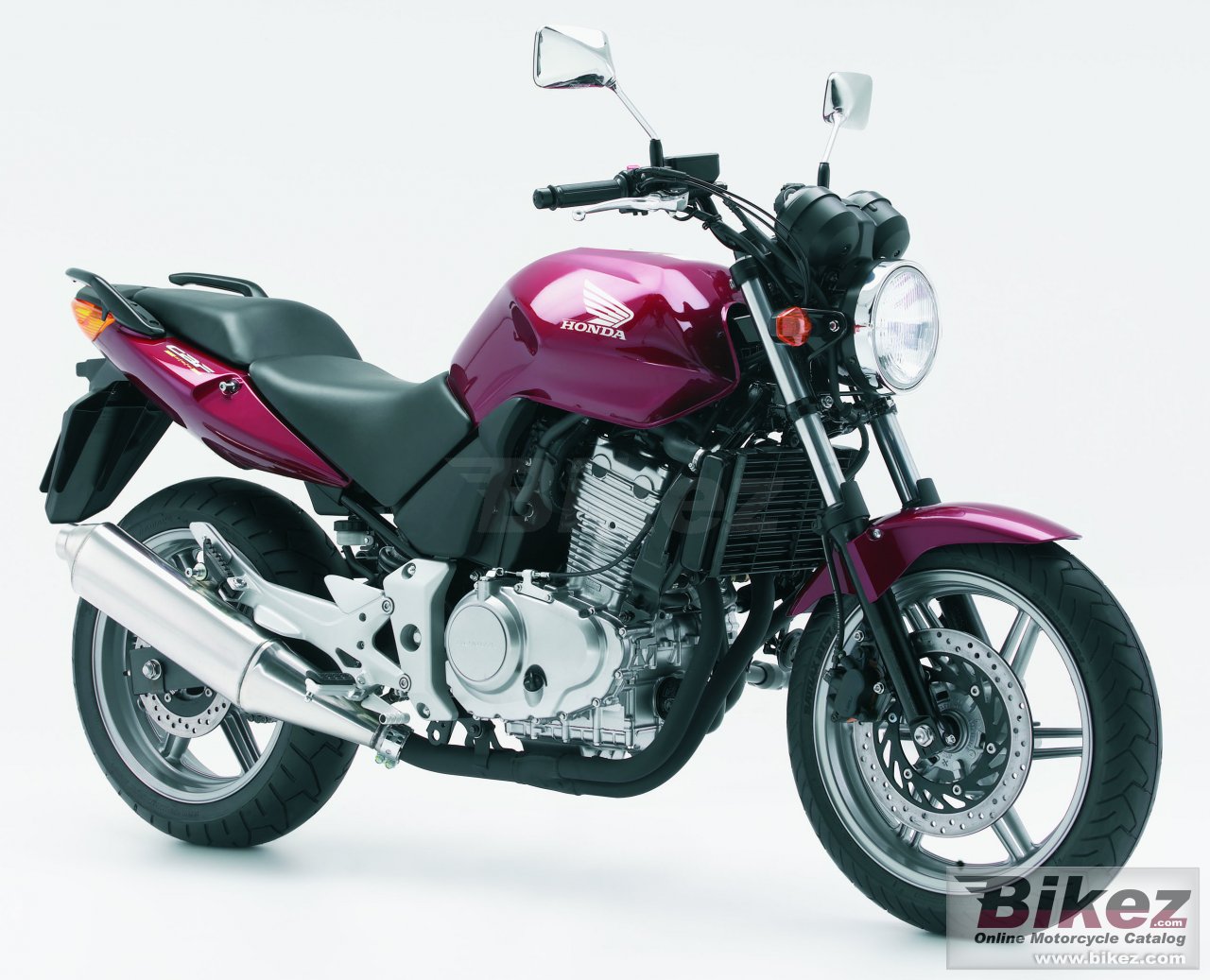 Big Honda cbf 500 picture and wallpaper from Bikez.com